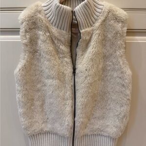 GAP Cream Ribbed Knit Vest